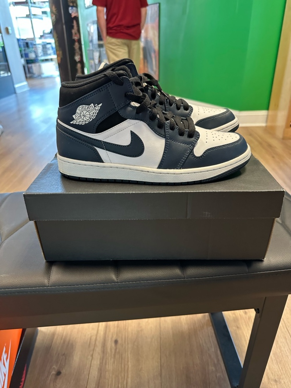 Jordan 1 Mid Armory Navy
